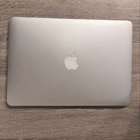 Apple MacBook Air (13-inch, 2017) 本体