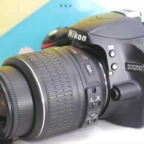 ✨超高画質✨お手頃なハイスペック一眼レフ✨Nikon D3200✨軽量✨