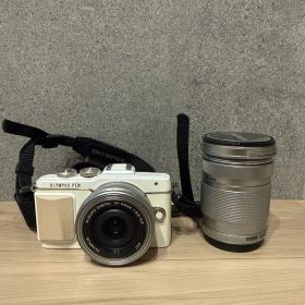 値下げOLYMPUS PEN Lite E-PL7 ミラーレス一眼 本体