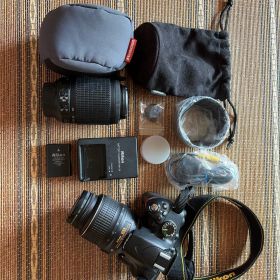 ショット数約4,500回 Nikon D3200ダブルズームキット 純正充電器付