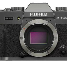 【送料無料・新品未開封】【日本正規純正品】FUJIFILM ミラーレス一眼カメラ X-T30 III CHARCOAL SILVER【ボディ単体】【お取り寄せ ※1ヶ月から2ヶ月見込み】