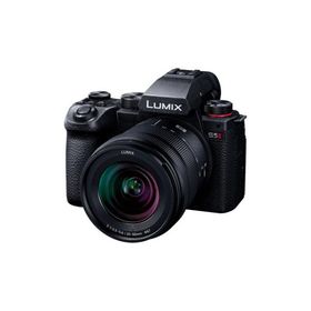 デジタルカメラ パナソニック LUMIX 新開発フルサイズセンサー 新世代ヴィーナスエンジン搭載 K(ブラック) デジタル一眼カメラ／レンズキット DC-S5M2K