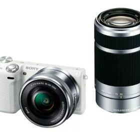 【中古】【非常に良い】ソニー SONY ミラーレス一眼カメラ α NEX-5Rダブルズームレンズキット ホワイト NEX-5RY/W