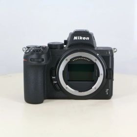 【中古】 (ニコン) Nikon Z 5 ボディ【中古カメラ デジタル一眼】 ランク：B
