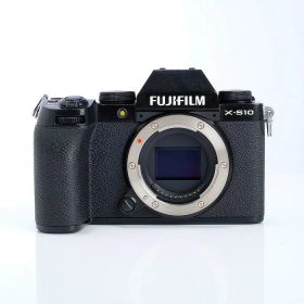 【中古】 (フジフイルム) FUJIFILM X-S10 ボディ【中古カメラ デジタル一眼】 ランク：C