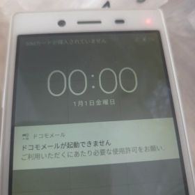 docomo MONO ホワイト スマートフォン本体 MO-01J ジャンク