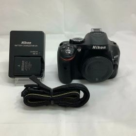 Nikon D5200 一眼レフカメラ【中古】