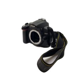 Nikon◆デジタル一眼カメラ D5000 ダブルズームキット//