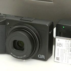 【中古】【美品】リコー RICOH GR IIIx CA01-R7548-2P4 APS-C デジカメ コンデジ 手ブレ補正 中古