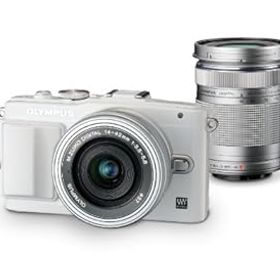 【中古】(非常に良い)OLYMPUS ミラーレス一眼 PEN Lite E-PL6 EZダブルズームキット ホワイト E-PL6 EZ DZKIT WHT