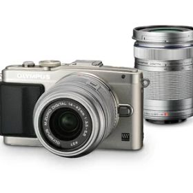 【中古】 OLYMPUS ミラーレス一眼 PEN Lite E-PL6 ダブルズームキット シルバー E-PL6 DZKIT SLV