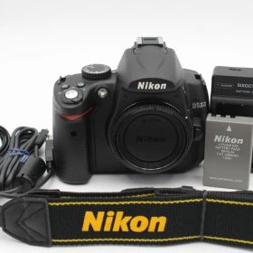Nikon D5000 デジタル一眼レフ 本体