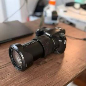SONY Cyber-shot DSC-RX10M4