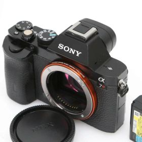 【中古】【お買い得品】ソニー α7R ILCE-7R ボディ CA01-D1007-3U4A ソニー ミラーレス一眼 フルサイズ Eマウント 高画素 高画質 高性能AF 小型軽量 風景撮影 デジタルカメラ