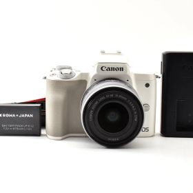 ★美品シャッター回数16,000回以下★ キヤノン CANON EOS KISS M ホワイト EF-M 15-45mm IS STM レンズセット ミラーレス一眼 ★ #9242