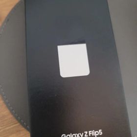 zflip5 Galaxy ジャンク品 白 256GB