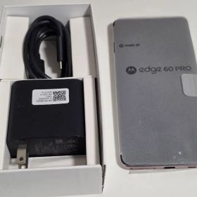 motorola edge 60pro PANTONE