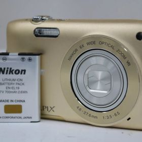 【返品保証】 ニコン Nikon COOLPIX S3300 6x ゴールド バッテリー付き コンパクトデジタルカメラ T642
