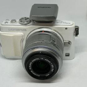 OLYMPUS E-PL6ホワイト レンズキット