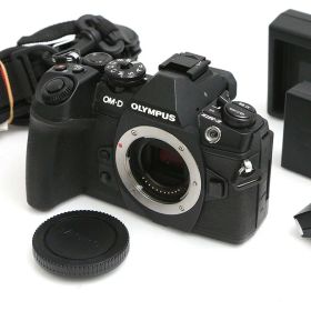 【中古】【美品】オリンパス OM-D E-M1 Mark II ボディ [ブラック] CA01-B7433-3Y1A OLYMPUS マイクロフォーサーズ 5軸手ブレ補正 EVF 中古
