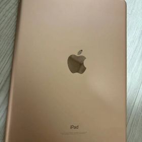 Apple iPad 10.2インチ ゴールド 本体