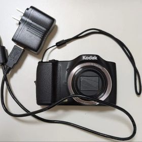 Kodak PIXPRO FZ152 コンパクトデジタルカメラ