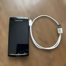 docomo Xperia arc SO-01C 起動確認済 充電コード付