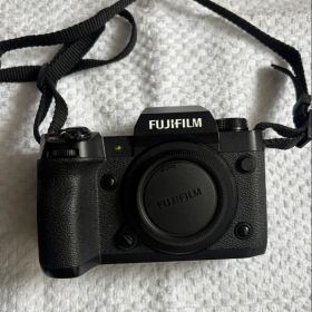 【美品】FUJIFILM X-H2 ボディ