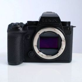 【中古】 (パナソニック) Panasonic S5IIX DC-S5M2X【中古カメラ デジタル一眼】 ランク：AB