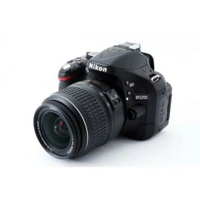 【中古】 ニコン Nikon デジタル一眼レフカメラ D5200 レンズキット ブラック ブラック 美品 ストラップ付き 当店保証30日間 人気 一眼レフ デジタル一眼 中古 カメラ