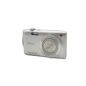 Nikon◆デジタルカメラ COOLPIX S3300 [クリスタルシルバー]//