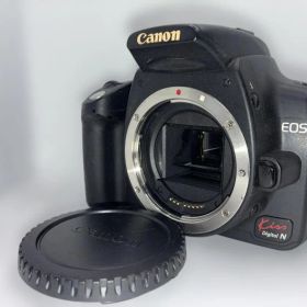 Canon EOS Kiss Digital N