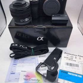 【美品】SONY α7C II ズームレンズキットシルバーおまけ付き