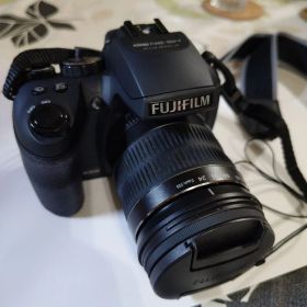 FUJIFILM FinePix HS30EXR 本体