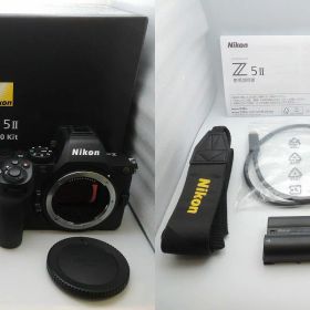 ニコン Nikon ミラーレス一眼カメラ Z5 II レンズキット