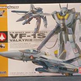 1/72 バルキリー ロイ・フォッカー機 超時空要塞マクロス BANDAI