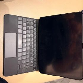 iPad Air 第5世代 純正キーボード