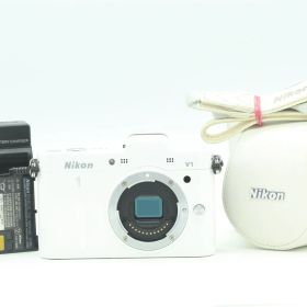 美品 ニコン Nikon 1 V1 ホワイト ボディ ショット数わずか879枚 純正ケース付き 液晶黄変なし ワンオーナー
