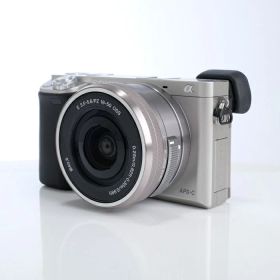 【中古】 (ソニー) SONY α6000 パワーズームレンズキット シルバー ILCE-6000L【中古カメラ デジタル一眼】 ランク：B