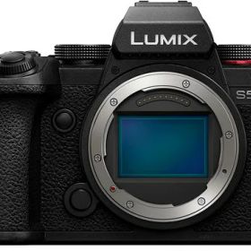 パナソニック Panasonic フルサイズミラーレス一眼カメラ 望遠撮影 マクロ撮影まで幅広いシーンに対応 S5M2H ブラック DC-S5M2H S5M2W 標準ズームレンズ 単焦点レンズキット DC-S5M2W S5M2K DC-S5M2K
