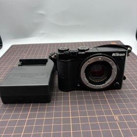 ⭐️Nikon 1 J5 ミラーレス一眼カメラ ボディー 動作確認済み