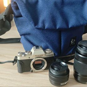 FUJIFILM X-T100 本体 レンズ2本付き