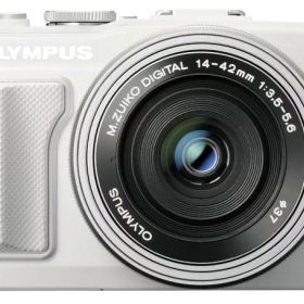 【中古】OLYMPUS ミラーレス一眼 PEN Lite E-PL6 EZレンズキット ホワイト E-PL6 EZ LKIT WHT