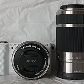 【中古】【39shop】SONY★ミラーレス一眼 α5000 ダブルズームレンズキット ホワイト ILCE-5000Y-W（良い）