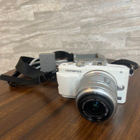OLYMPUS PEN Lite E-PL6 ミラーレス一眼