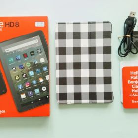 【おまけ付き】Amazon Fire HD 8 第10世代 32GB ホワイト